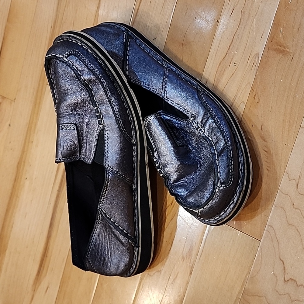 Ariat Cruisers